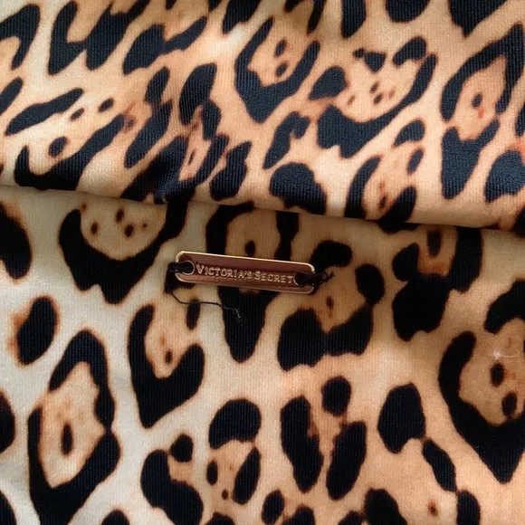 Victoria Secret Leopard Print Bikini Bottoms Size XL and SP - Picture 5 of 10
